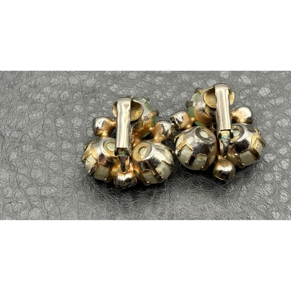 Vintage Faux Pearl Speckled Green Bead Rhinestone Cluster Clip On Earrings